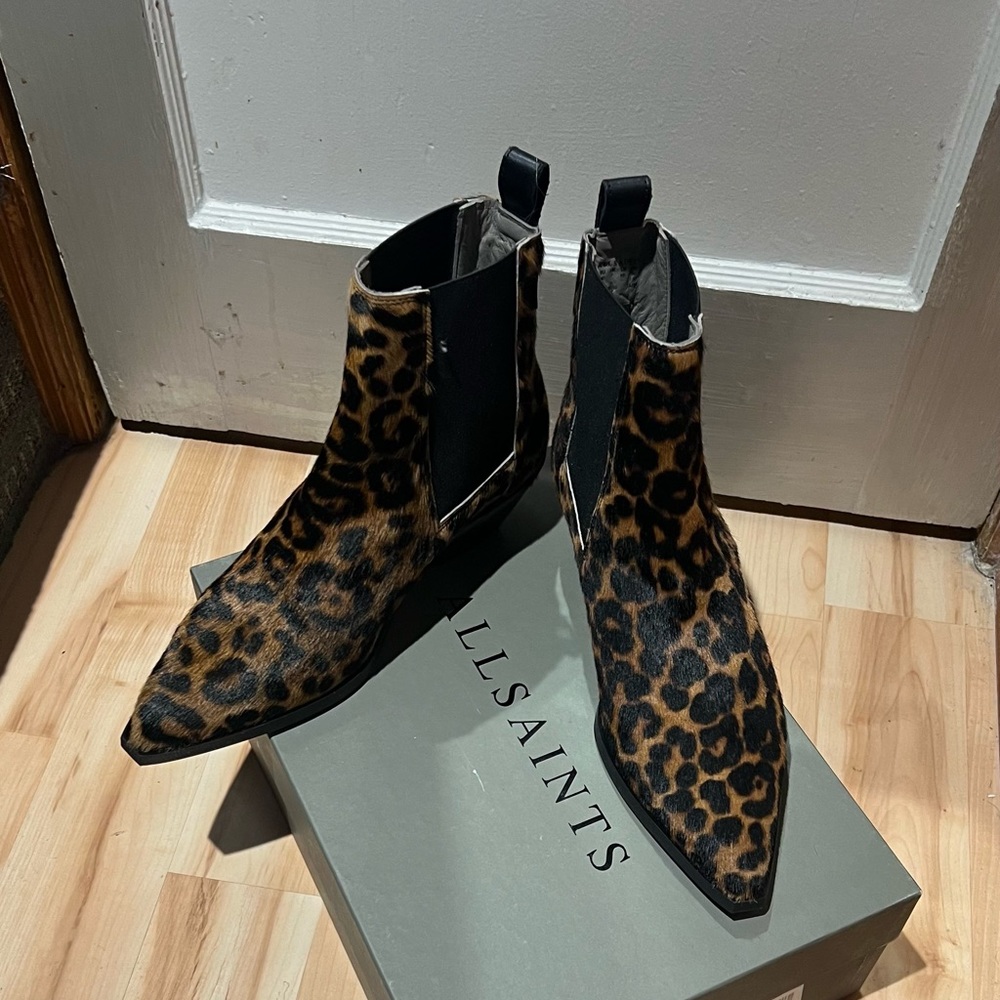 I found AllSaints Fox Lepo in Size 11/41 - Picture 1 of 2
